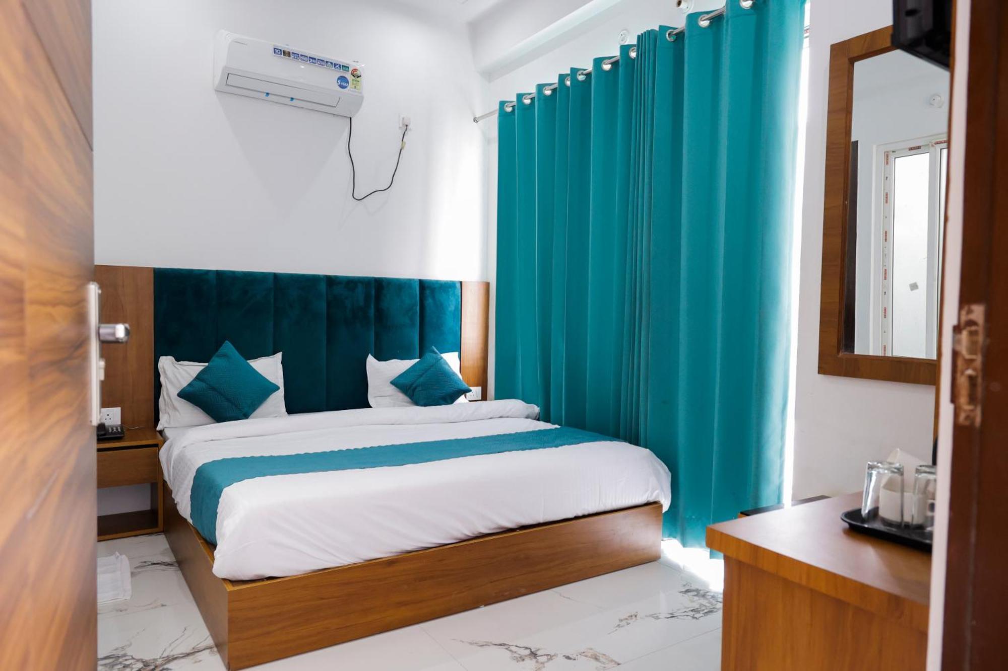 Hotel Parth Inn Rishīkesh Zewnętrze zdjęcie